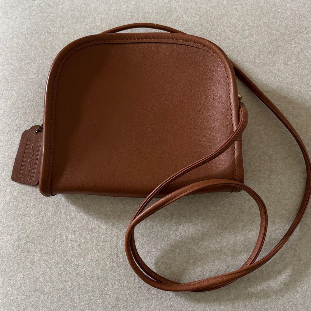 Coach vintage Abbie zip crossbody bag
